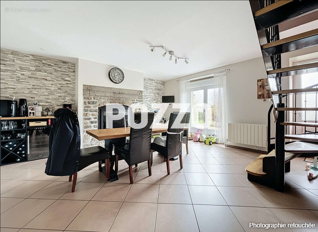 Maison à CHERENCE-LE-HERON