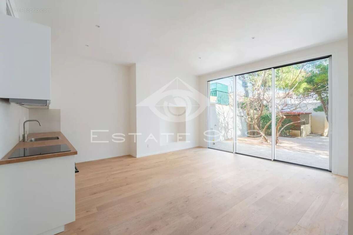 Appartement à MARSEILLE-7E