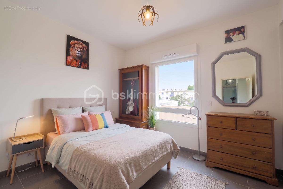 NÎMES CAPOUCHINÉ – Superbe T4 de 96 m² avec Terrasse d'Exception de 57 m² ! - photo 13