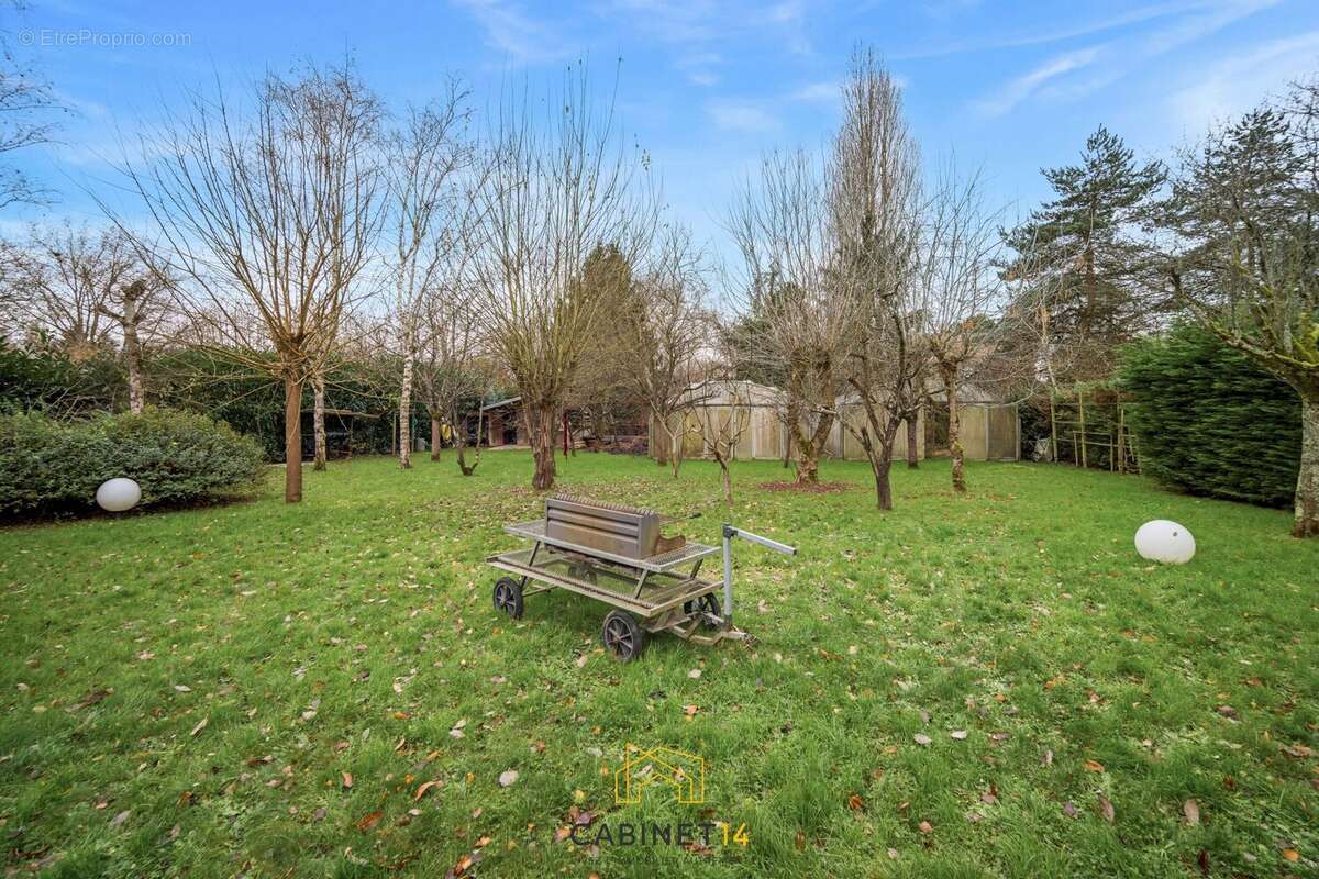 Maison à VARENNES-JARCY