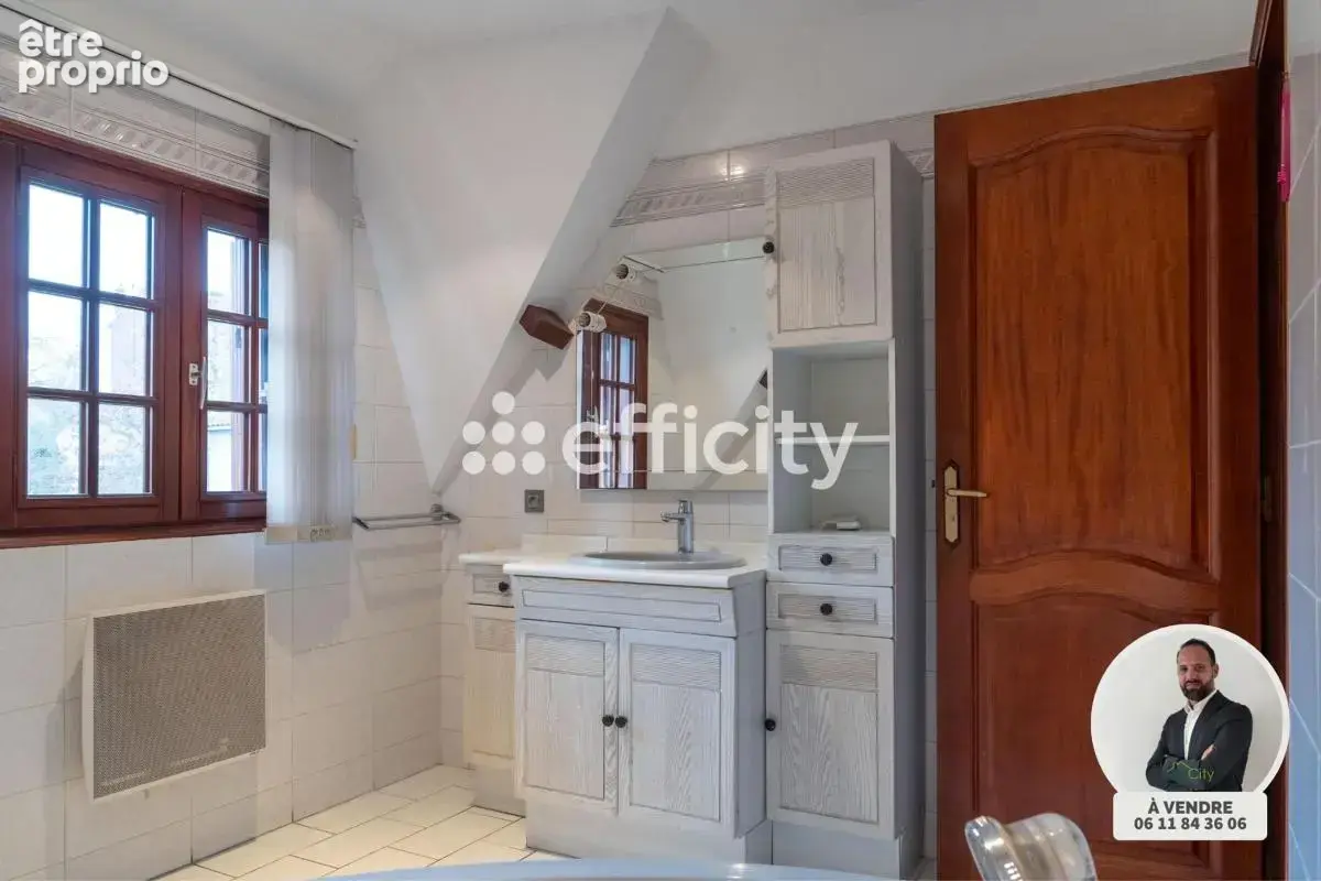 Maison 6 pièces 265 m² à vendre à Villeneuve-Le-Roi (94290) - photo 12