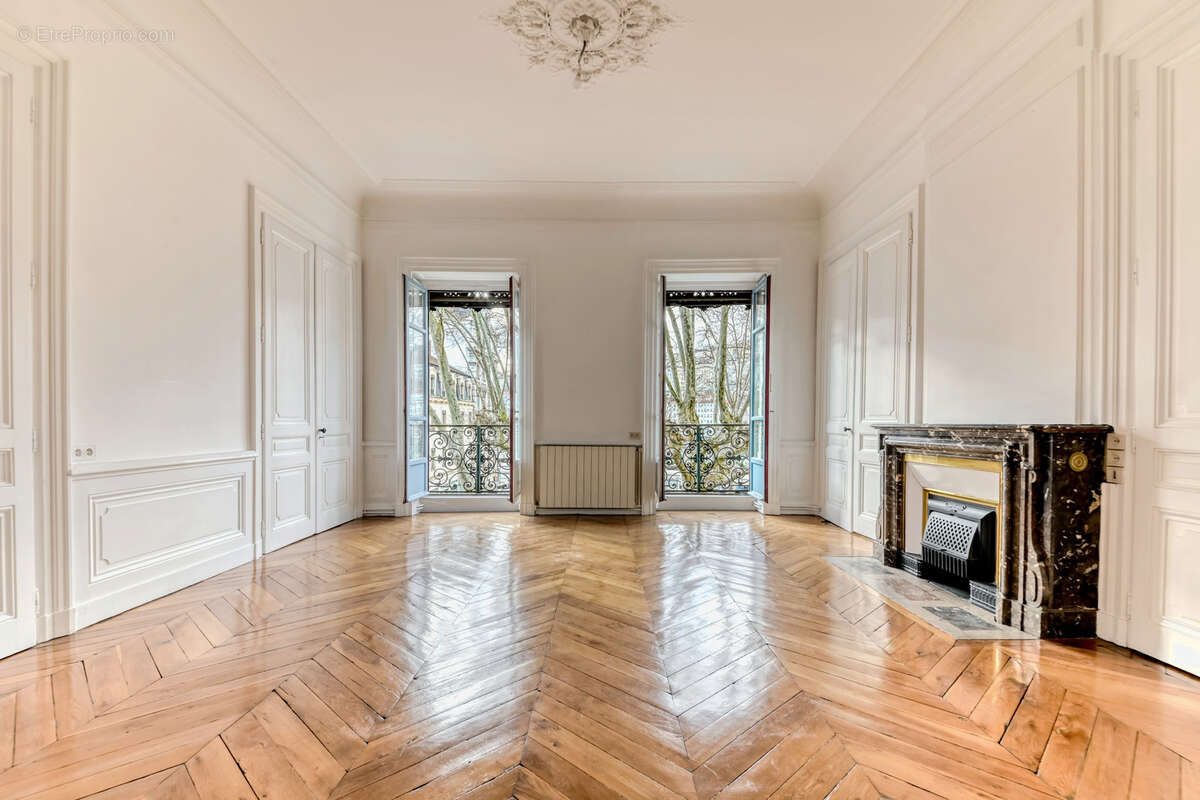 Appartement à LYON-6E