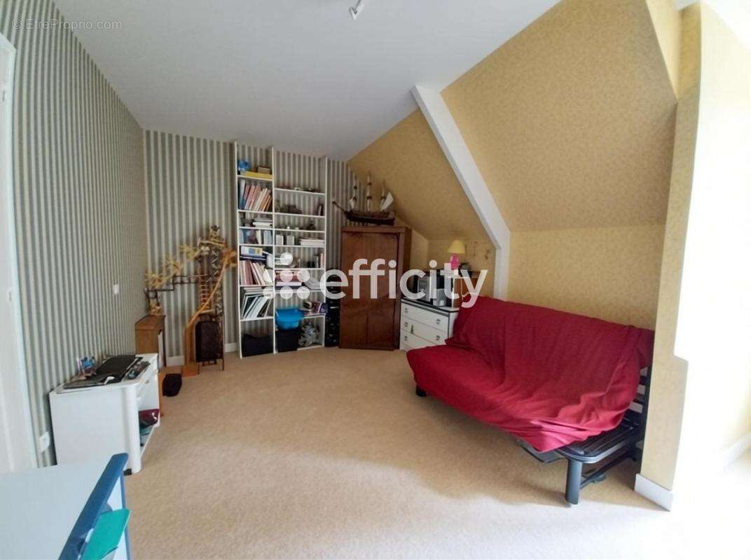 Maison à BAILLEAU-ARMENONVILLE