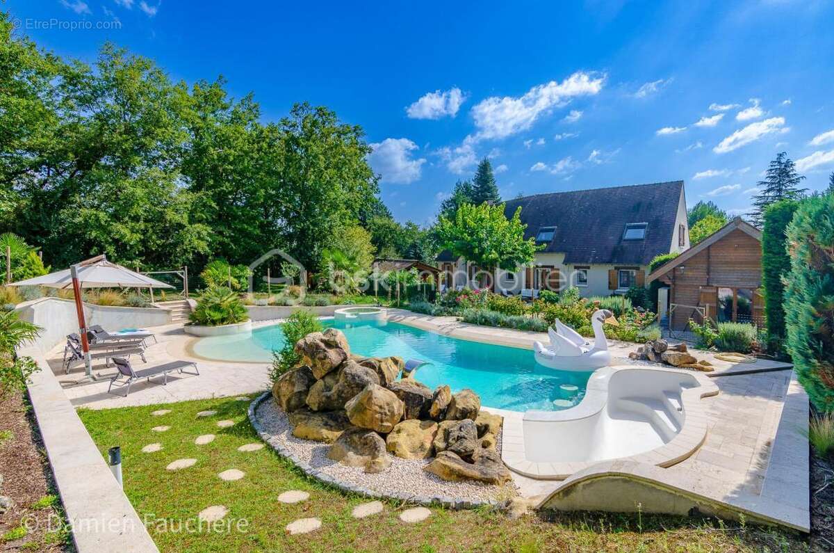 Maison à MILLY-LA-FORET