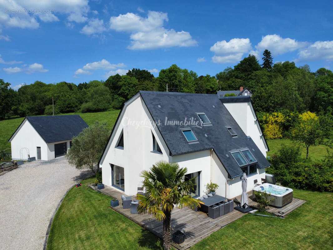 Maison à SAINT-GATIEN-DES-BOIS