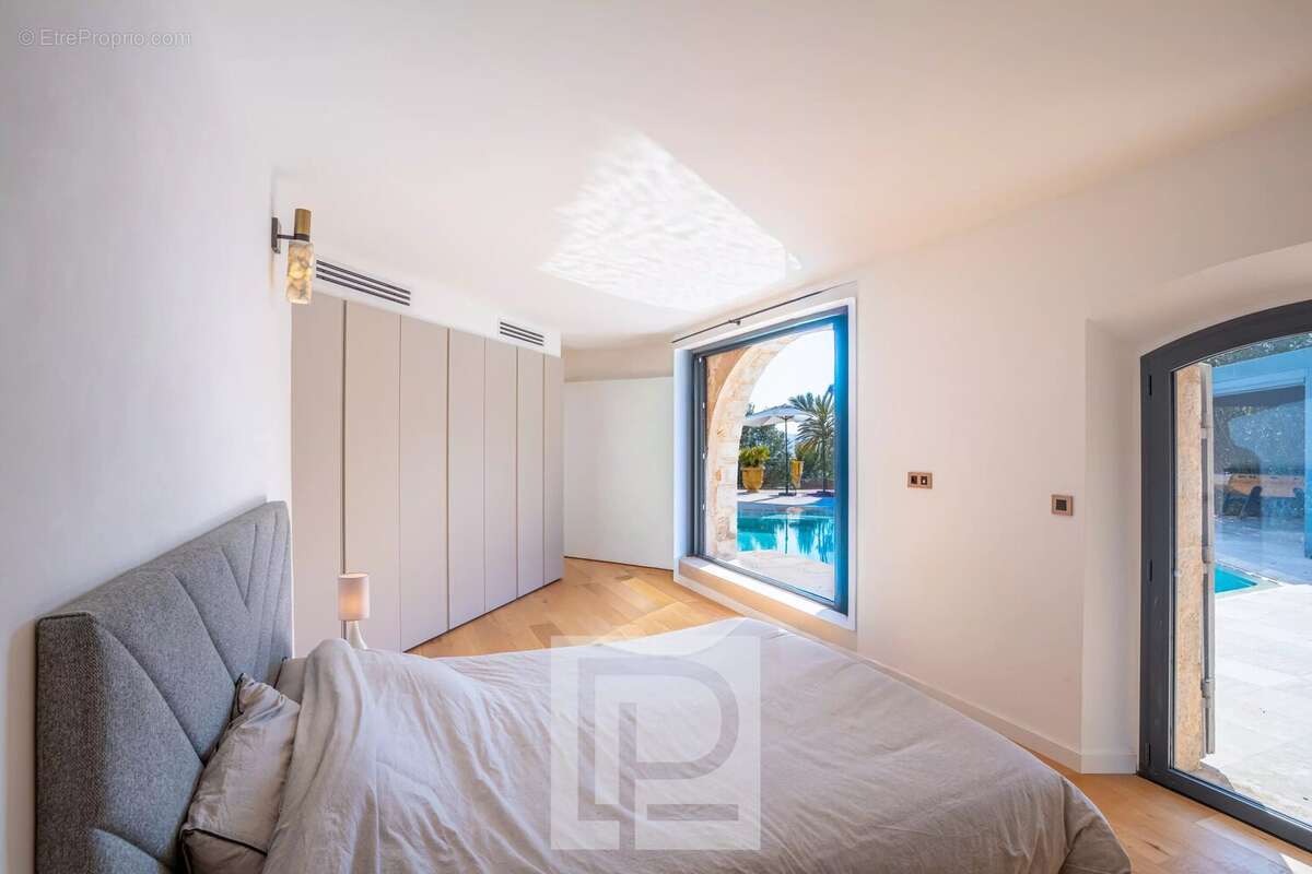 Maison à MOUGINS