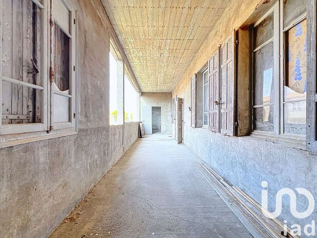 Photo 9 - Appartement à PORT-SAINT-LOUIS-DU-RHONE