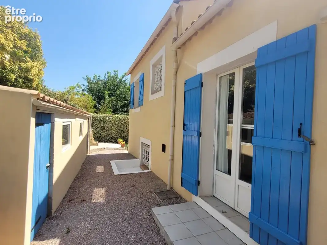 Belle villa spacieuse avec piscine et vues. - photo 4