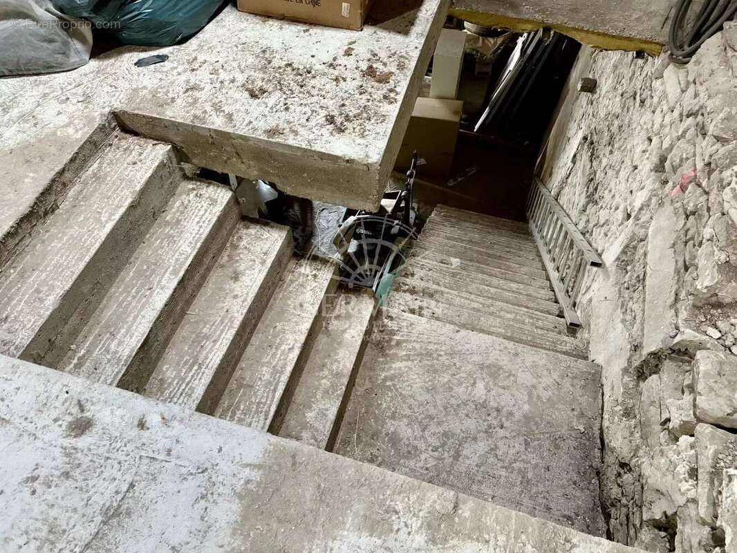 Maison à L&#039;ISLE-SUR-LA-SORGUE