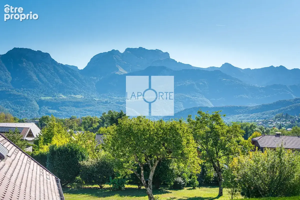 Un cadre privilégié entre lac et montagne   Maison rénovée avec soin - photo 15