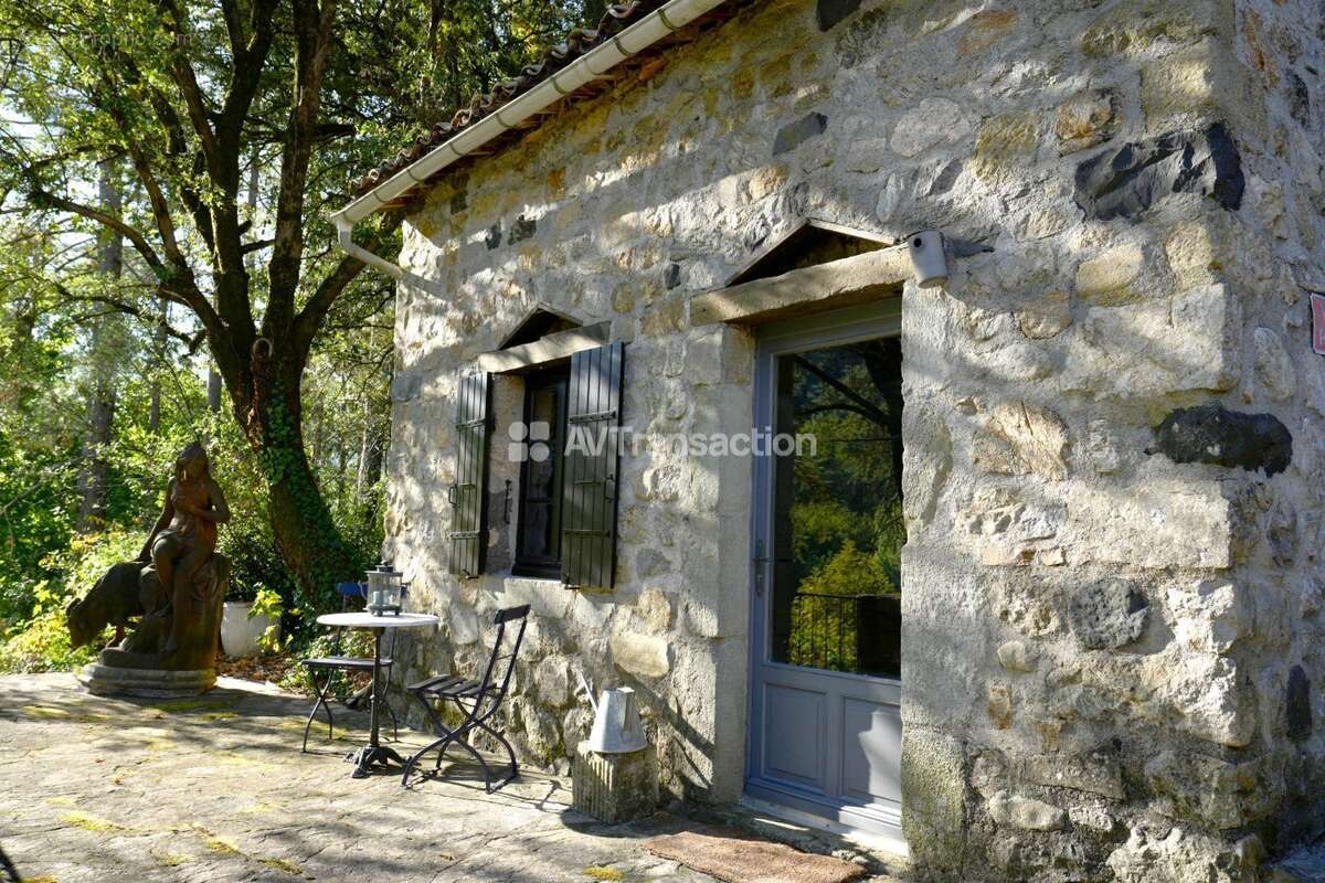 Maison 6 pièces 140 m² à vendre à Meyras (07380) - photo 8