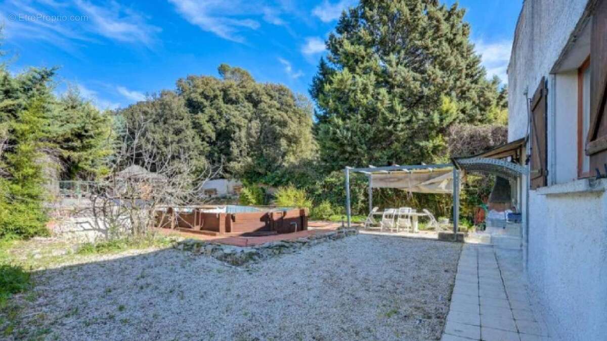 Maison 6 pièces / 111 m² / 475 000 EUR / BELCODENE - photo 4
