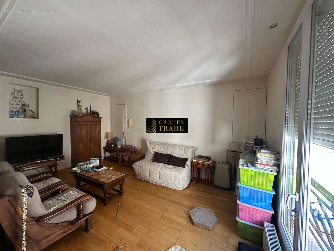 Appartement à PARIS-8E