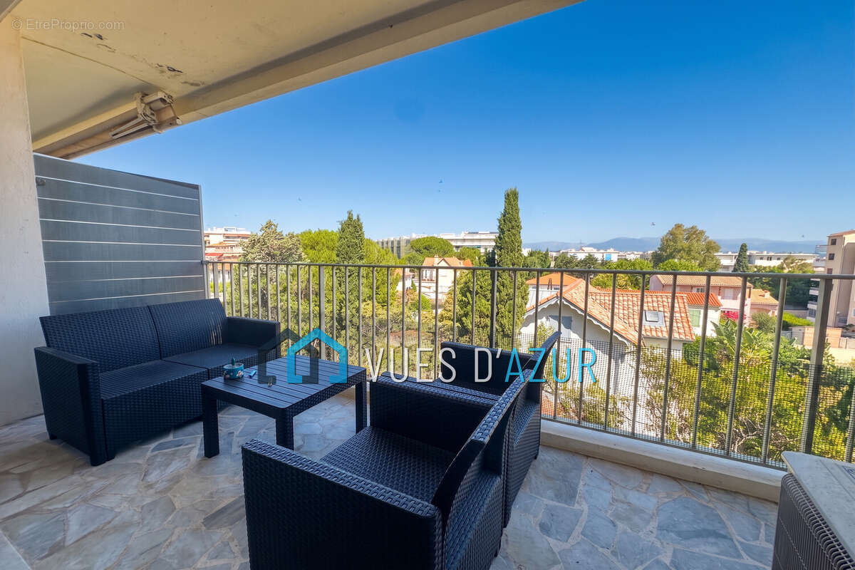 Appartement 59 m² à Antibes  - photo 2