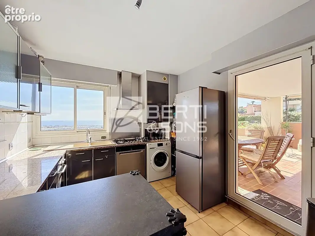 Exclusivité mandelieu 4p de 113m² vue mer panoramique - photo 10