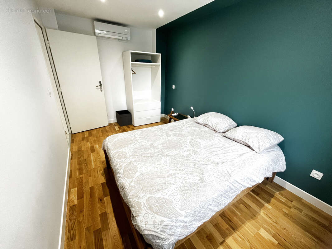HIDRI IMMO PLUS vous propose un T4 rénové lumineux et climatisé coup de coeur assuré à Grenoble - photo 9
