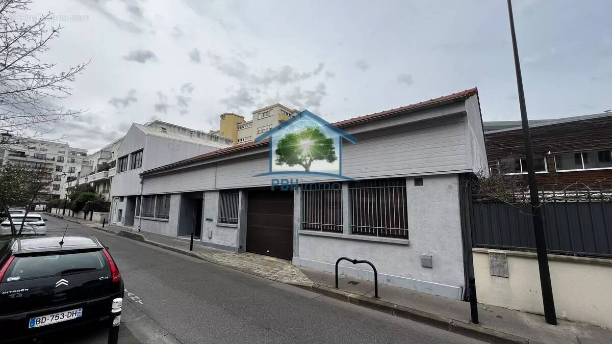 Appartement à COURBEVOIE