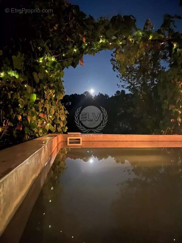 Maison à PLAN-DE-LA-TOUR