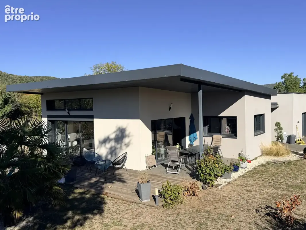 MALAUZAT  Maison moderne de 2017, de 158 m2 habitables, plain pied, 4 chambres, double garage et terrasse bio- - photo 3