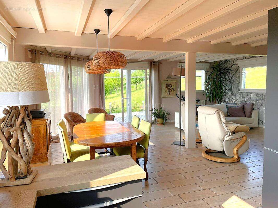 Maison à CHAMPAGNOLE