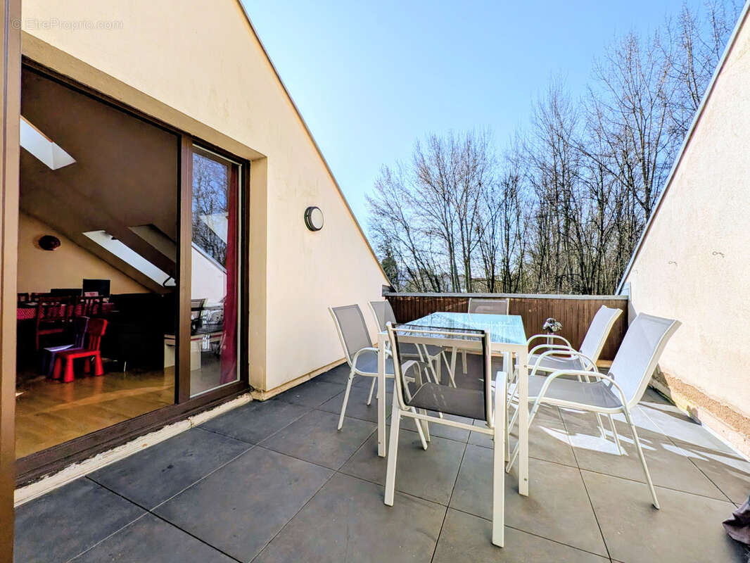Appartement à JARVILLE-LA-MALGRANGE