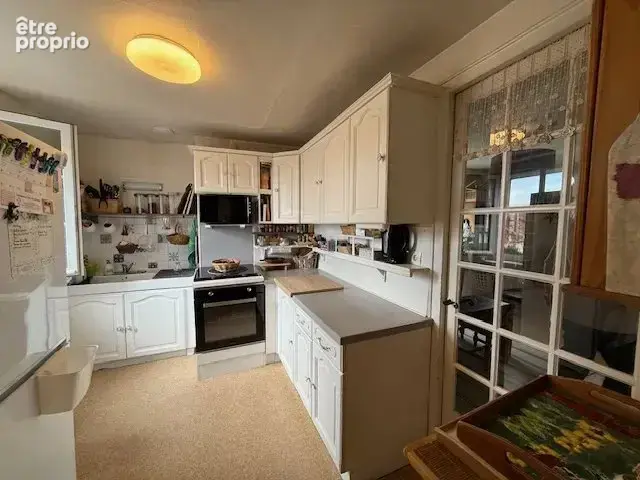 Immeuble : local commercial + t4 duplex - photo 10