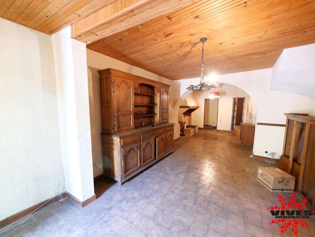 Grande maison de village de caractère  182,5 m² habitables et 310 m² de potentiel  Creissan - photo 3