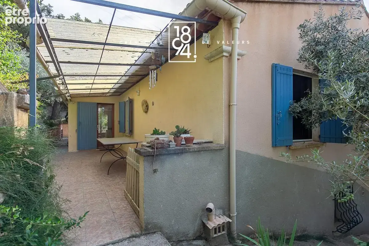 À la vente, villa familiale t5 + t3, terrain paysagé & piscine à lauris 84360 - photo 8