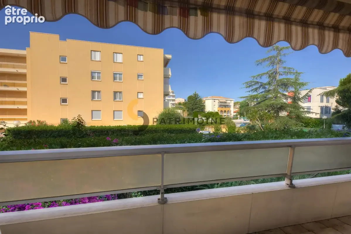 Appartement 1 pièce 31 m² à vendre à Cagnes-Sur-Mer (06800) - photo 2