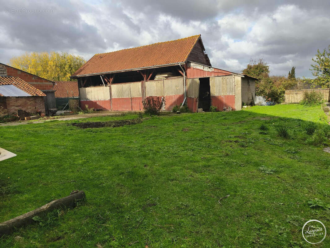 Maison à NORDAUSQUES