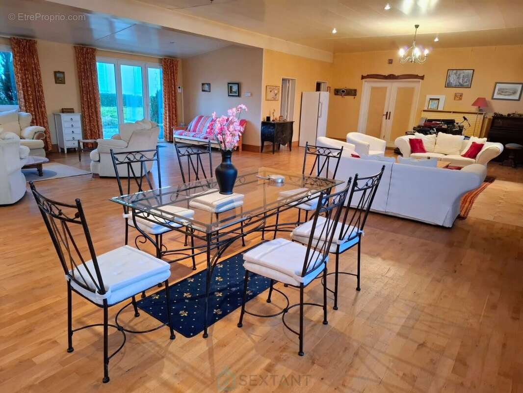 Maison à PRE-EN-PAIL