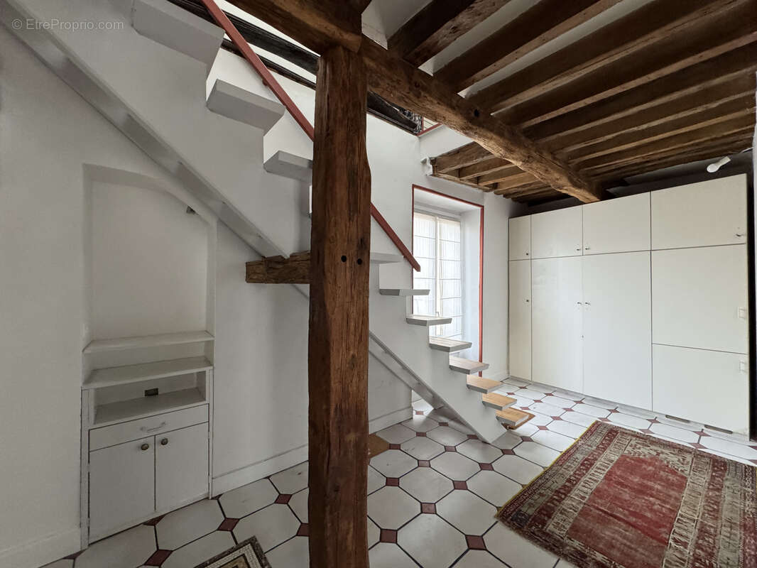 Appartement à VILLE-D&#039;AVRAY