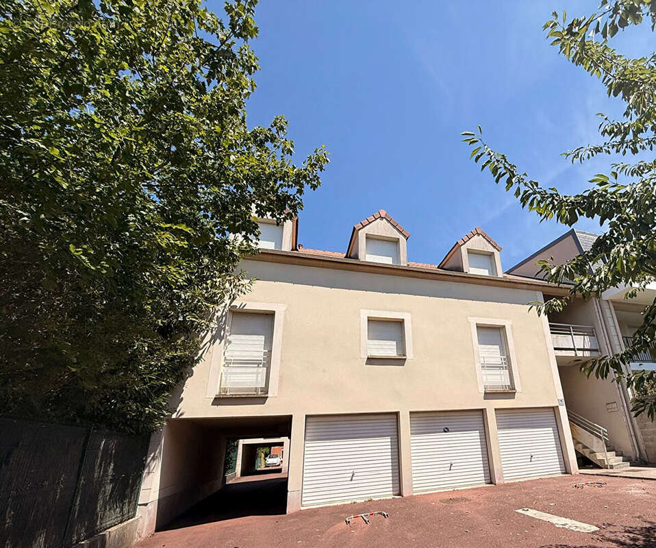 Charmant appartement 2 pièces à vendre à Brie Comte Robert - Secteur Pasteur - photo 7