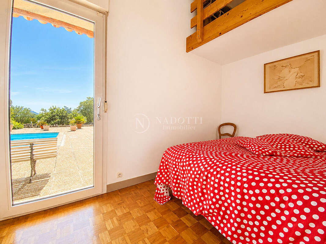 Propriété sur Cabrières d'Avignon - photo 13