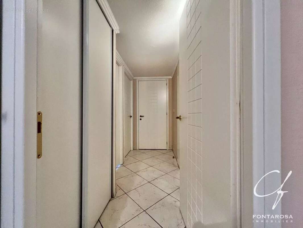 Appartement à FREJUS