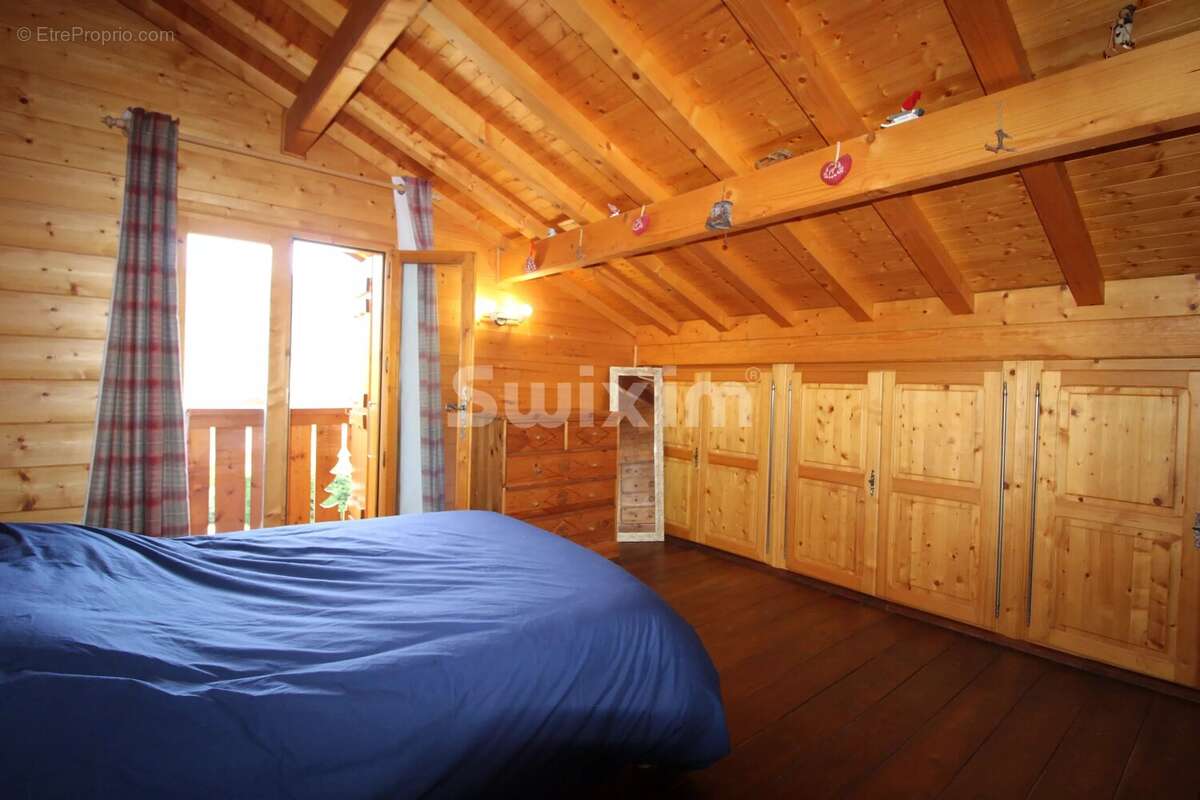À vendre – Chalet en madriers 4 pièces avec terrasse panoramique – Habère-Lullin (Vallée Verte) - photo 13