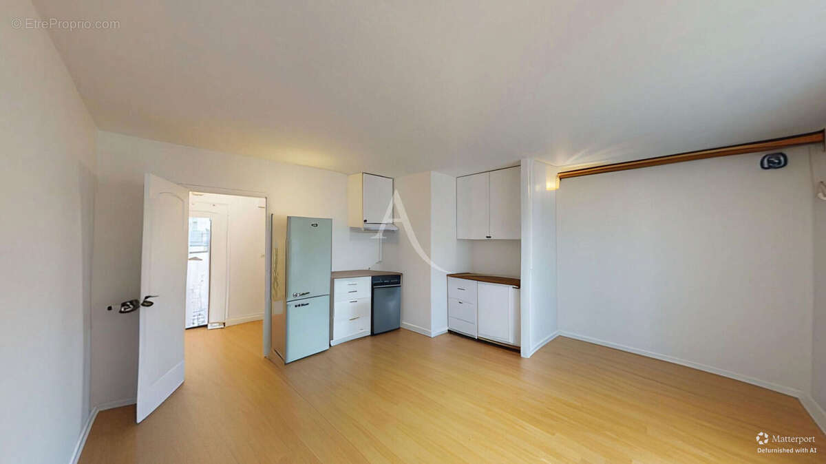 Appartement à CHARENTON-LE-PONT