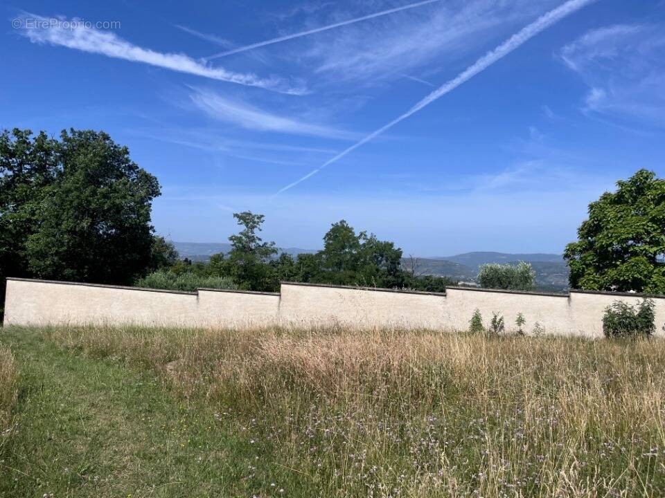 Terrain à LORIOL-SUR-DROME