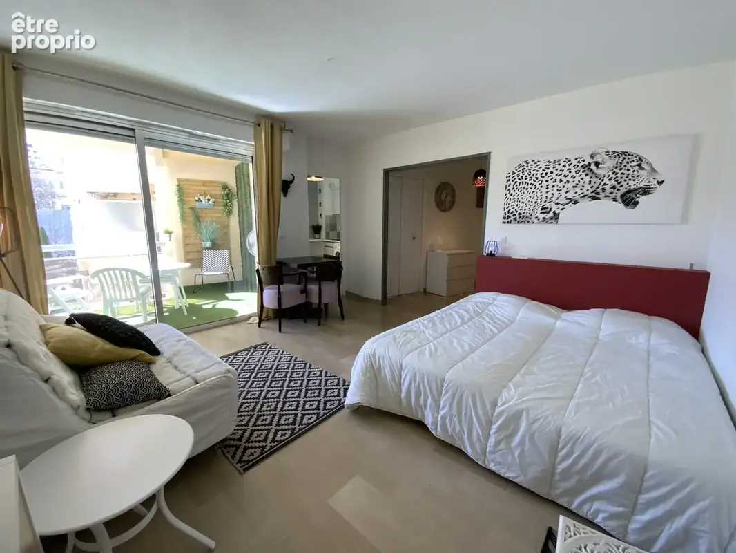 Studio 31m2 avec parking + terrasse + cave • Secteur Bas Petit Juas • Proche Gare de Cannes - photo 2