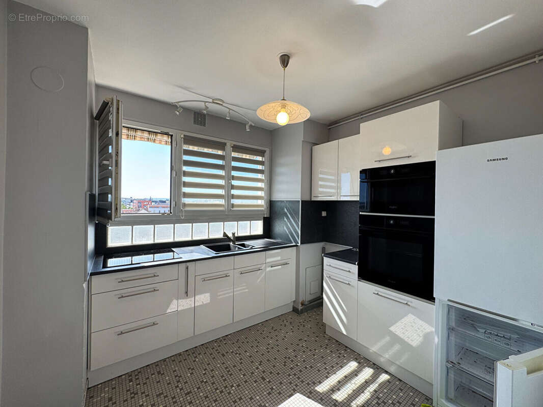 Appartement type 5  - 91 m² - reims clairmarais - photo 4