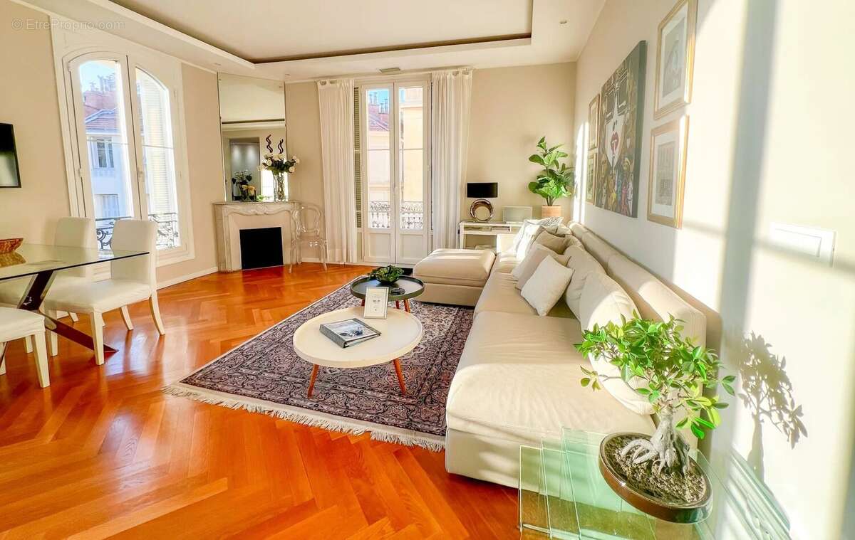 Appartement à NICE
