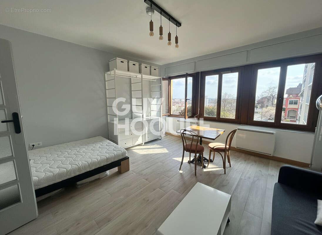 Appartement à LYON-4E