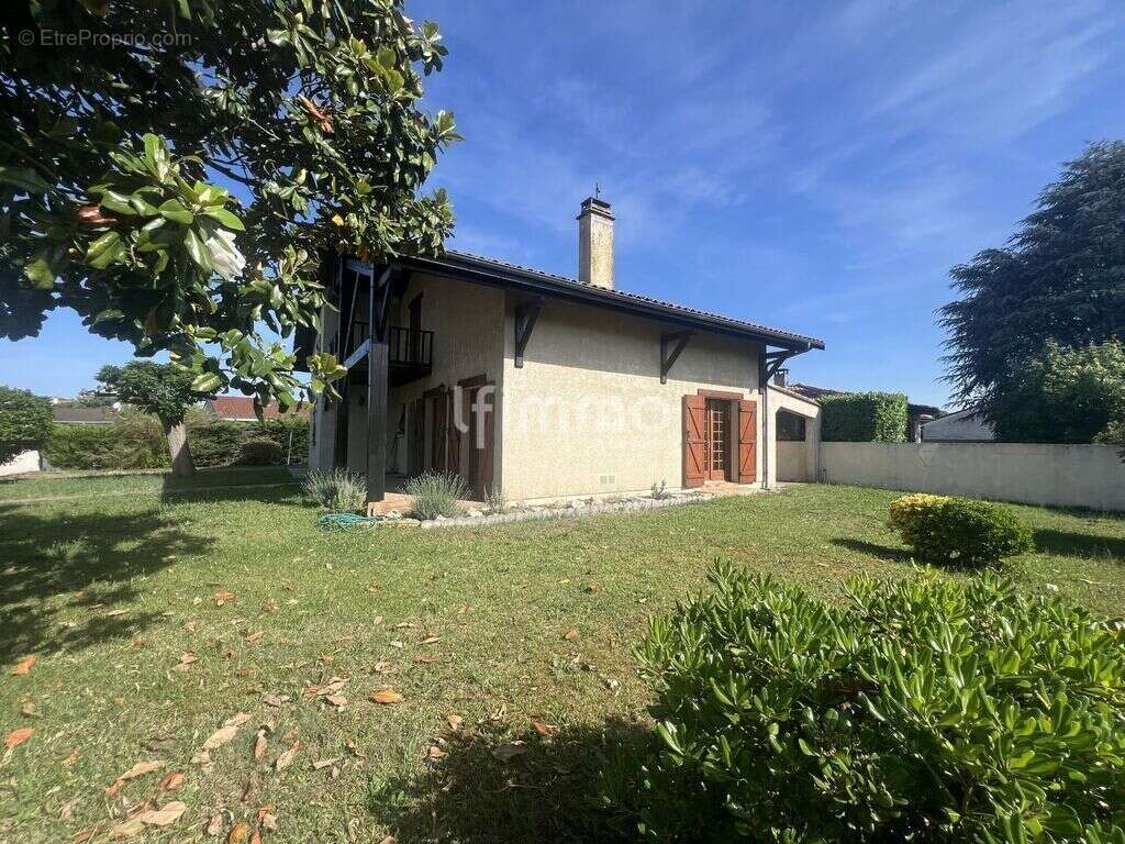Maison à CADAUJAC