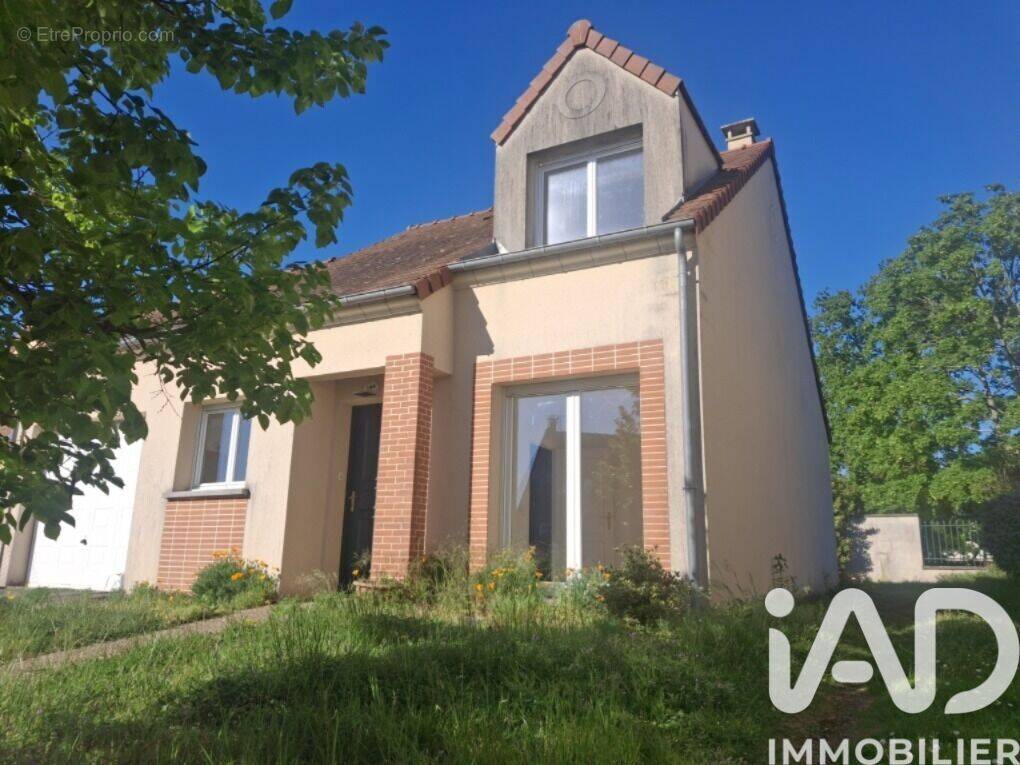 Photo 1 - Maison à BRIARE