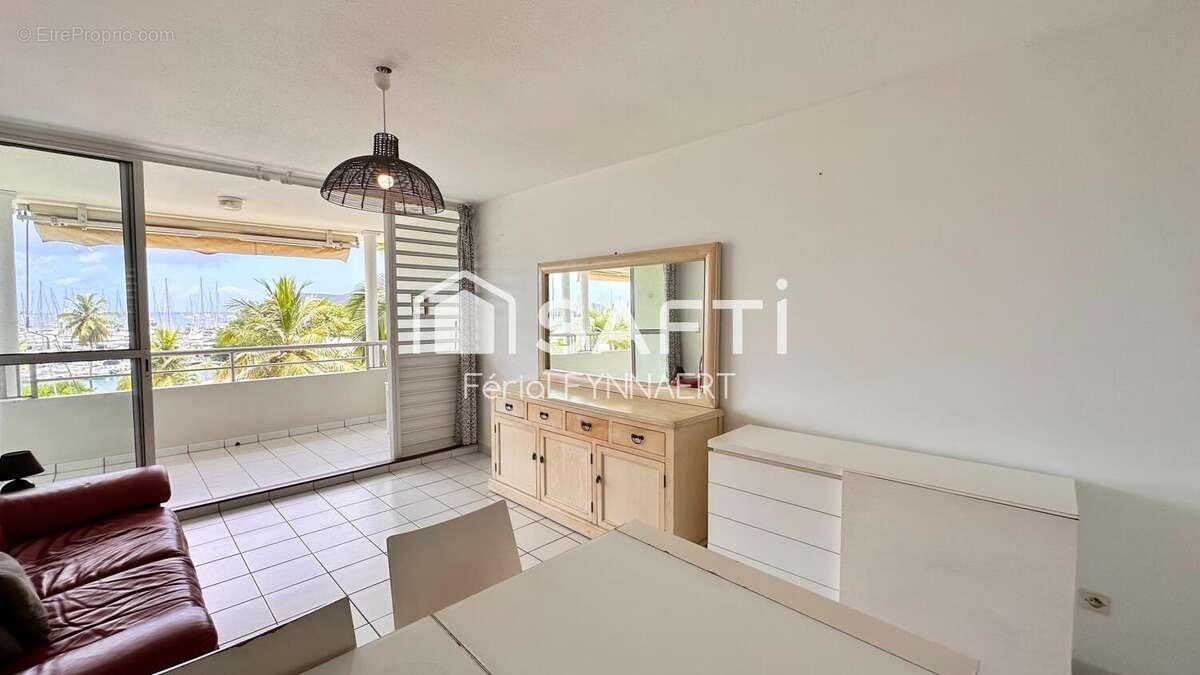 Photo 3 - Appartement à LE MARIN