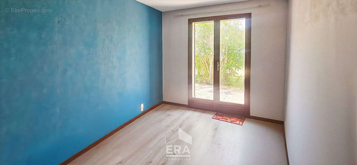 PAREMPUYRE - Maison familiale 160 m² de plain-pied sur 2000 m² de terrain - CALME - photo 10