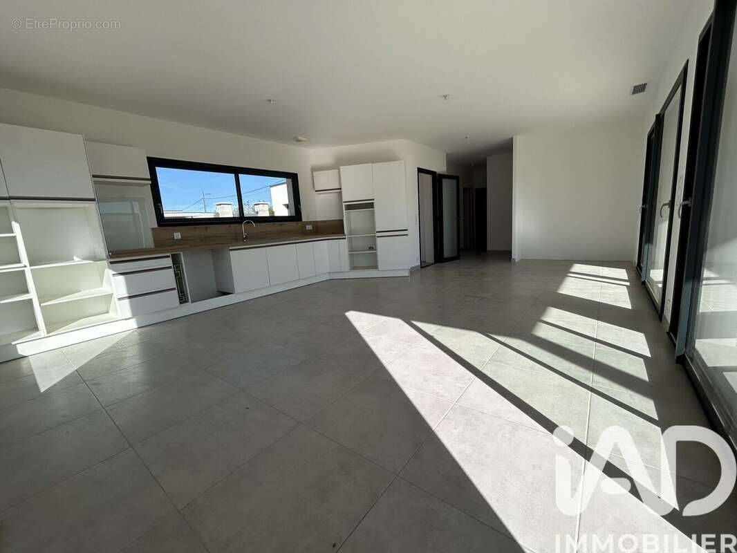 Photo 4 - Maison à SAINT-MARTIN-DE-VALGALGUES