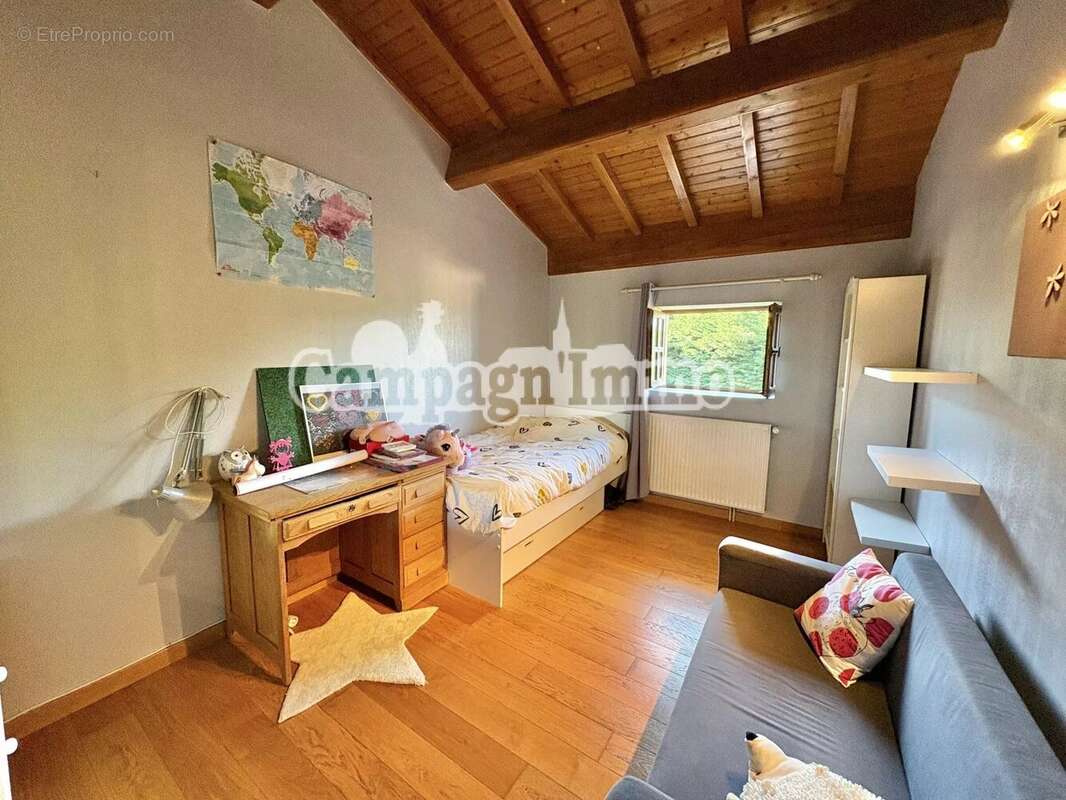 Maison à LONGESSAIGNE