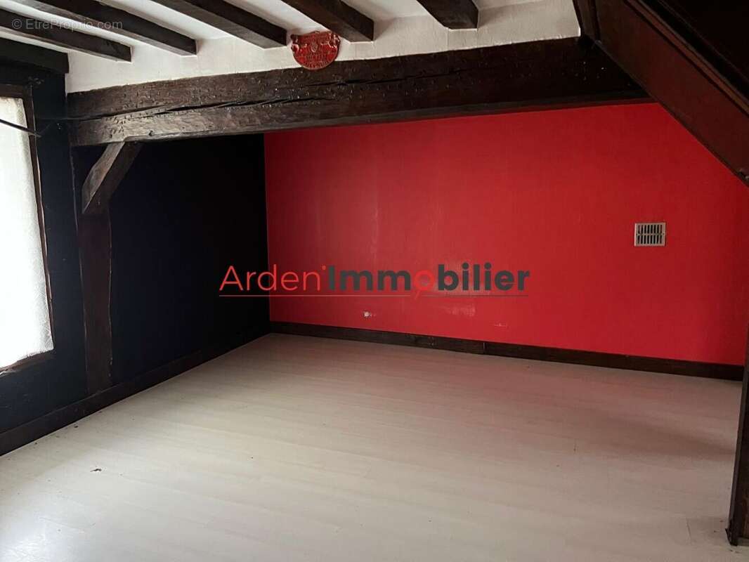 Maison à CHAUMONT-PORCIEN