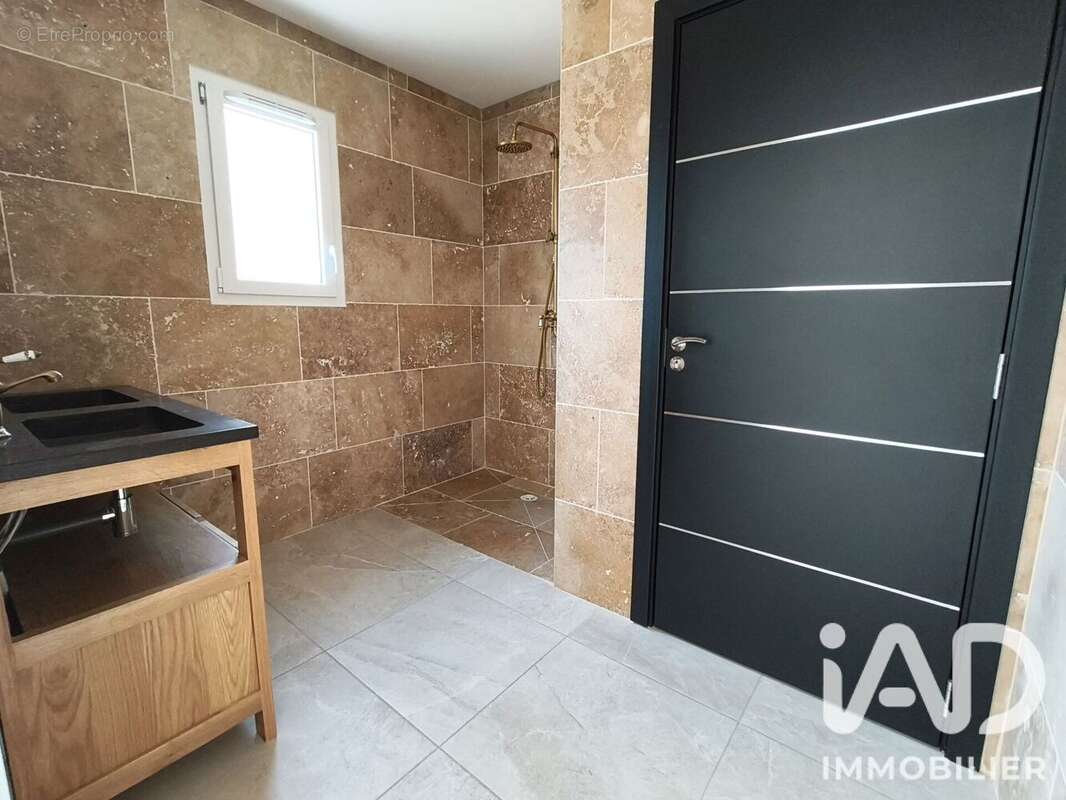 Maison 147 m² à Riom  - photo 8